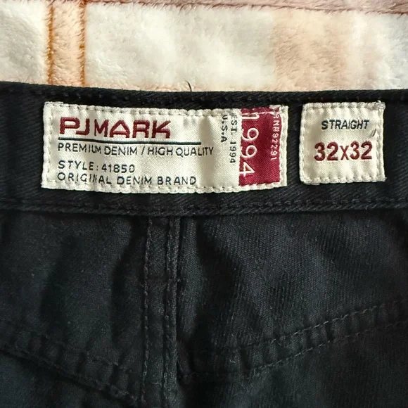 Men's Black Straight Jeans - Picture 3 of 6